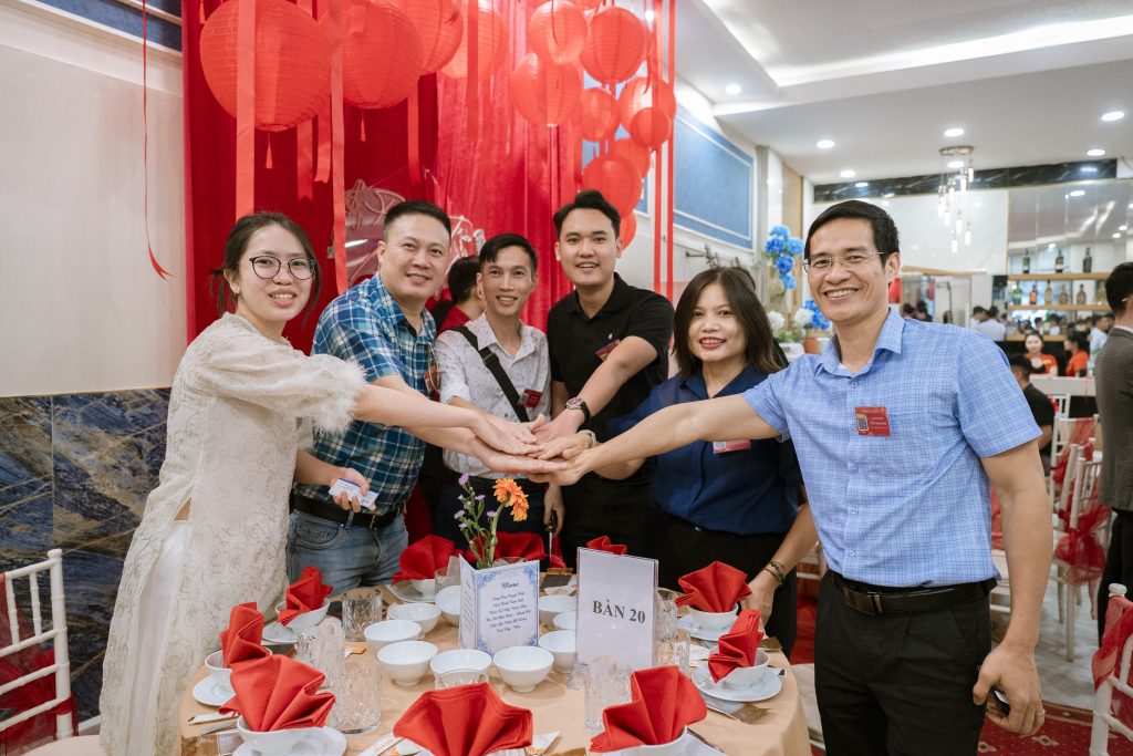 business networking dinner in ho chi minh city